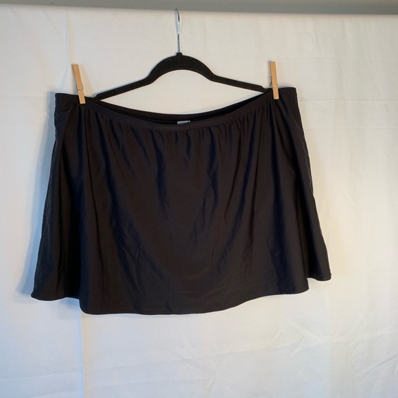 Silhouette Solution 2X ladies swim skort in black. - Picture 1 of 5